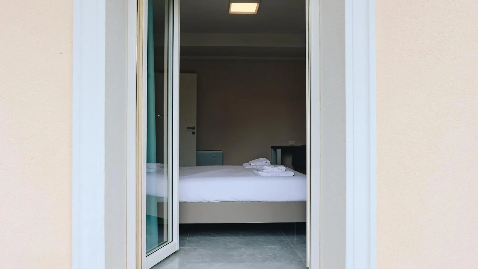 Ranalli Palace Peschiera del Garda 0*,