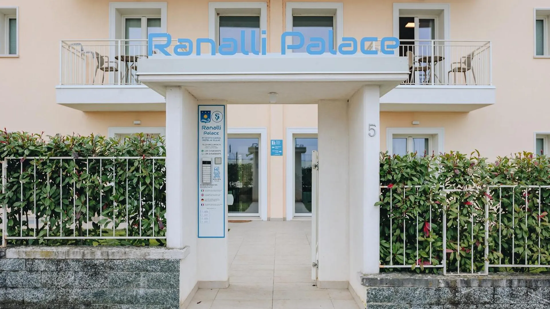 Gasthof Ranalli Palace Peschiera del Garda