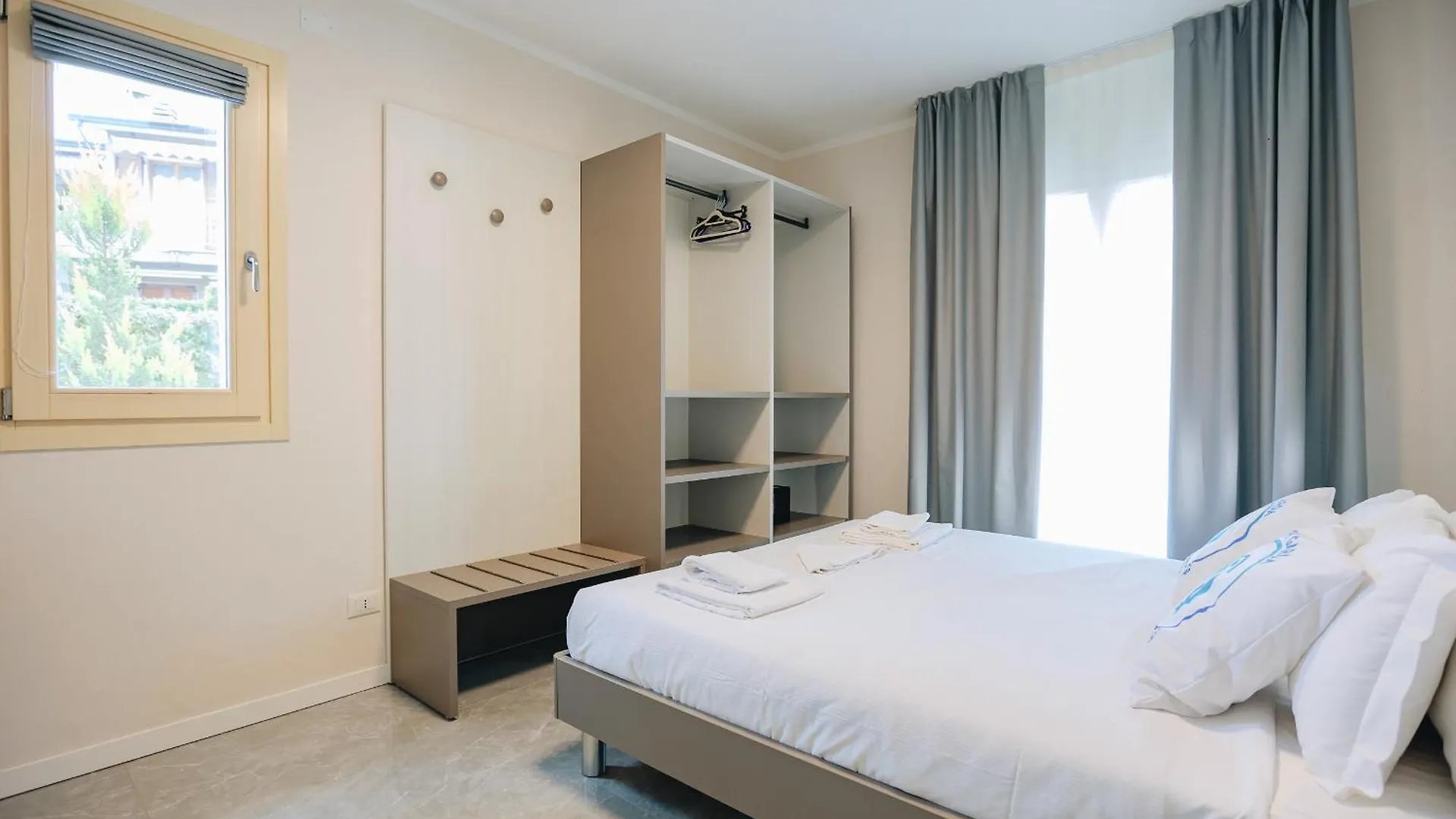 Ranalli Palace Πεσκιέρα ντελ Γκάρντα Πανσιόν